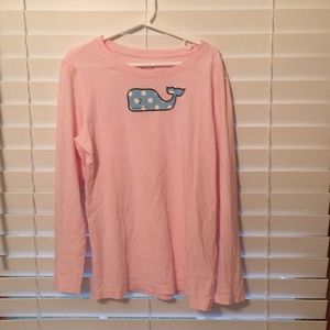 Vineyard vine tee